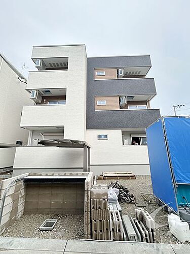 兵庫県神戸市兵庫区浜中町２丁目 3階建 