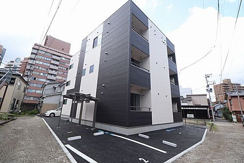 ＴＨＥ　ＵＲＢＡＮ　南万代町