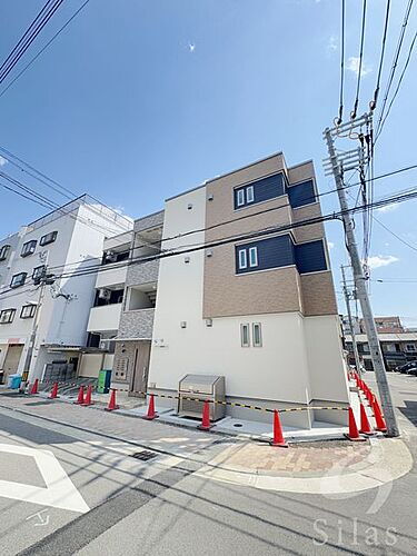 大阪府大阪市住之江区西加賀屋４丁目 3階建