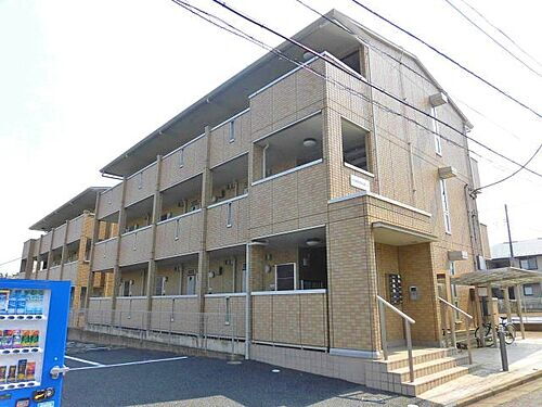 神奈川県藤沢市高倉 3階建 築17年4ヶ月
