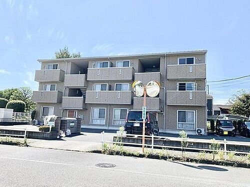 東京都西多摩郡瑞穂町長岡１丁目 3階建