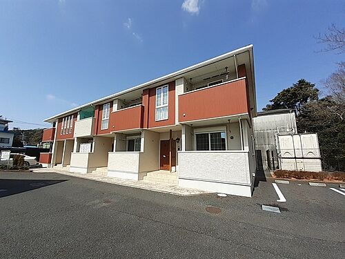 静岡県富士市富士岡 2階建