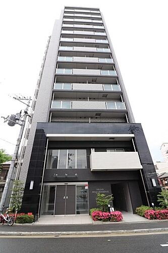 大阪府大阪市西区川口３丁目 14階建