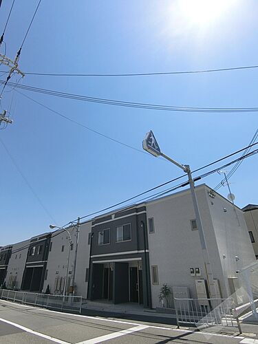 大阪府堺市西区上野芝向ヶ丘町１丁 賃貸アパート