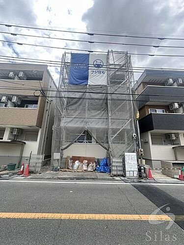 兵庫県尼崎市南武庫之荘７丁目 3階建 