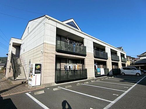 静岡県富士市富士岡 2階建