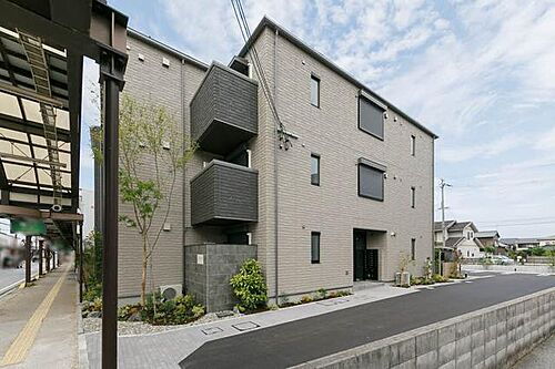 エアフォルク河原 3階建