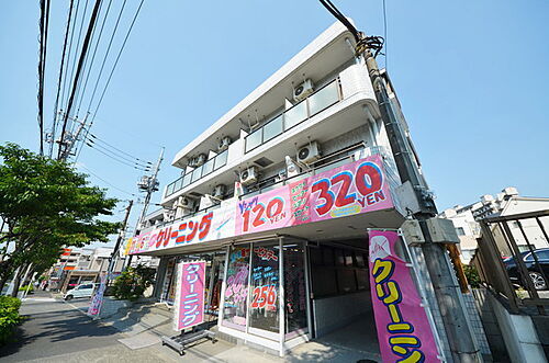 東京都八王子市別所１丁目 3階建