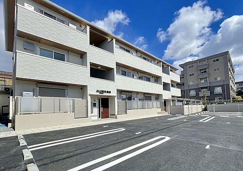 大阪府豊中市長興寺南４丁目 3階建 築1年4ヶ月