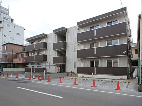 大阪府大阪市住吉区南住吉１丁目 築8年6ヶ月 3階建