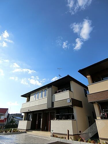 大阪府泉南郡熊取町紺屋２丁目 2階建 築4年10ヶ月