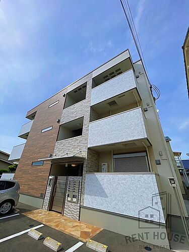 大阪府岸和田市春木北浜町 築2年8ヶ月 3階建