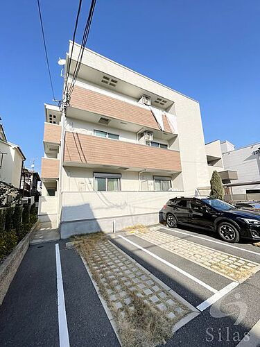 大阪府堺市堺区東雲西町２丁 3階建 築8年9ヶ月