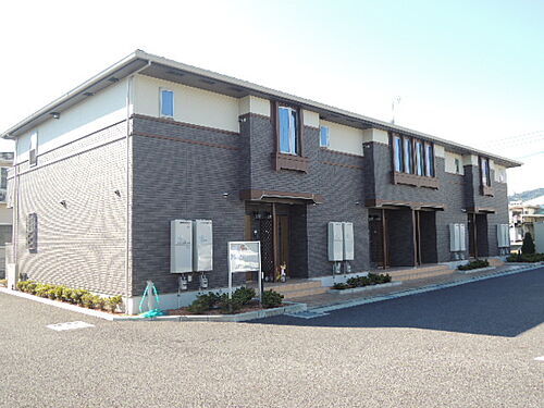 静岡県富士市厚原 2階建