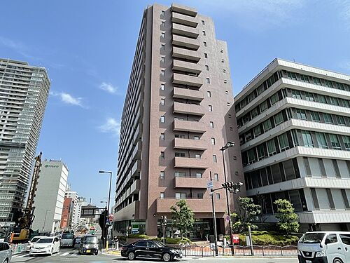 大阪府大阪市北区中之島５丁目 14階建