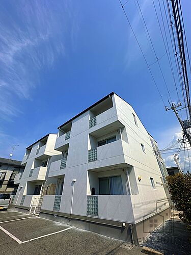 大阪府岸和田市別所町１丁目 3階建 築33年7ヶ月