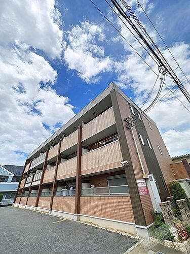 大阪府泉大津市春日町 築14年7ヶ月 3階建