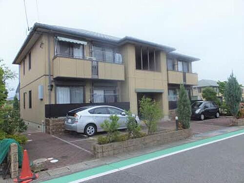 ソレイル・レヴァントＩ・ＩＩ・ＩＩＩ番館 2階建