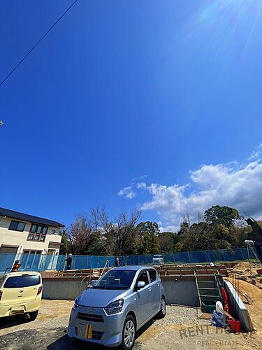 大阪府泉佐野市泉ケ丘４丁目 2階建