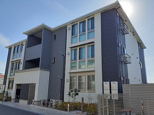 大阪府泉南郡熊取町桜が丘２丁目 3階建 築4年4ヶ月