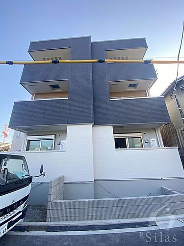 大阪府堺市西区浜寺諏訪森町中２丁 賃貸アパート