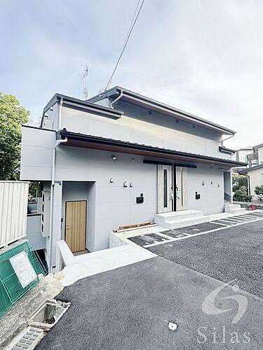 兵庫県宝塚市中山荘園 2階建 