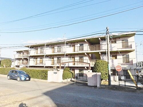 神奈川県座間市南栗原５丁目 3階建 築31年7ヶ月