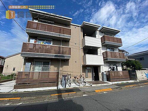 東京都江戸川区篠崎町７丁目 3階建