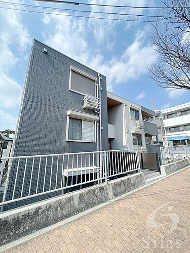 兵庫県西宮市名次町 3階建 
