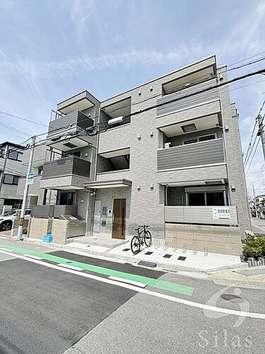 兵庫県西宮市東鳴尾町１丁目 3階建 築1年5ヶ月