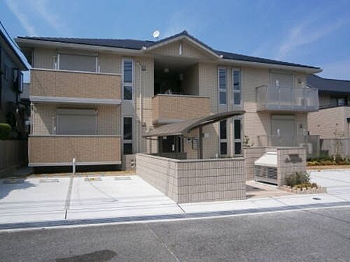大阪府富田林市小金台３丁目 2階建 築9年11ヶ月