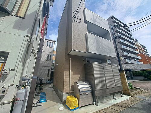 メグミハウス 3階建
