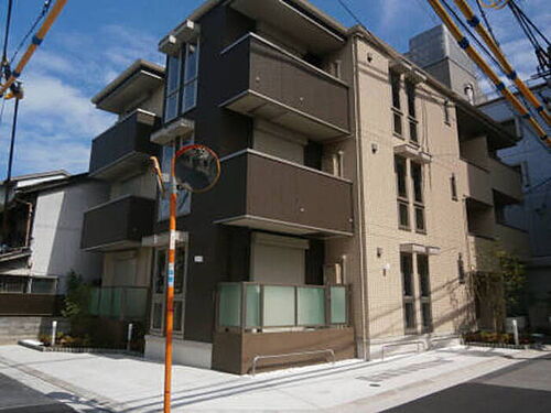 大阪府茨木市春日１丁目 3階建 築10年2ヶ月