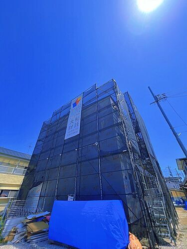 大阪府堺市西区浜寺石津町東５丁 3階建