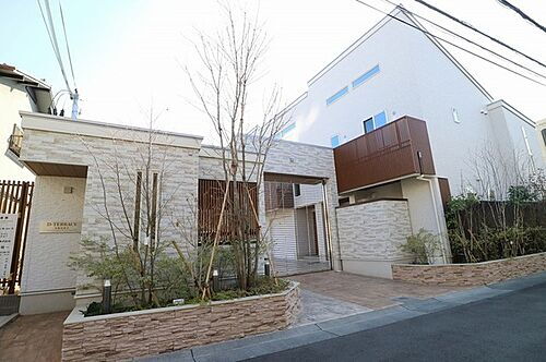 兵庫県宝塚市雲雀丘２丁目 2階建 築5年5ヶ月