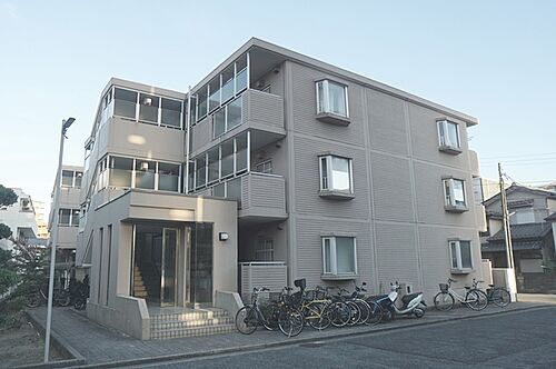 ゴールデンタウン岡