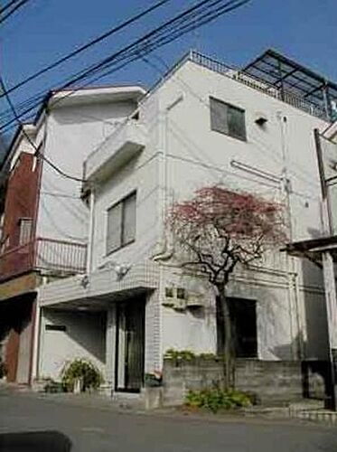 神奈川県川崎市多摩区西生田１丁目 3階建 築39年2ヶ月