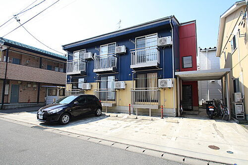 キャロル新津 2階建