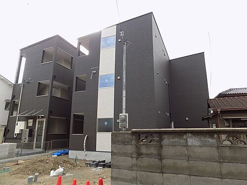 大阪府堺市堺区石津町２丁 賃貸アパート