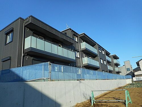 神奈川県藤沢市大庭 3階建 築1年2ヶ月