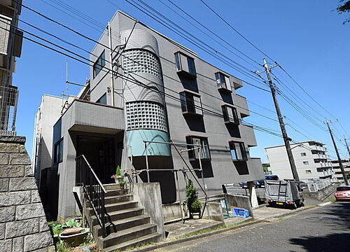 神奈川県川崎市麻生区片平１丁目 地上3階地下1階建 築34年2ヶ月