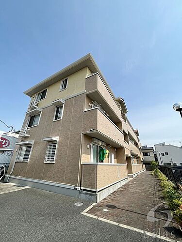 大阪府大阪市東淀川区井高野２丁目 3階建 築16年