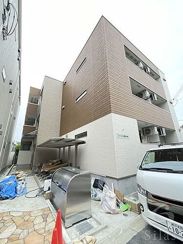 大阪府吹田市南正雀１丁目 3階建 築4年1ヶ月