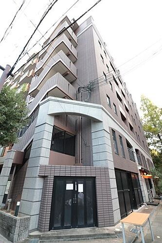 大阪府大阪市西区靱本町１丁目 7階建