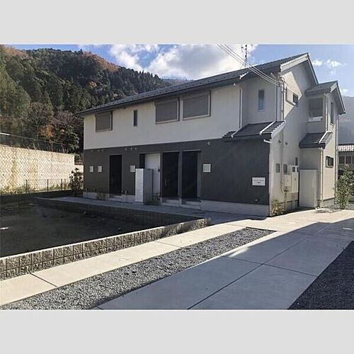 京都府京都市左京区八瀬秋元町 2階建 築3年7ヶ月