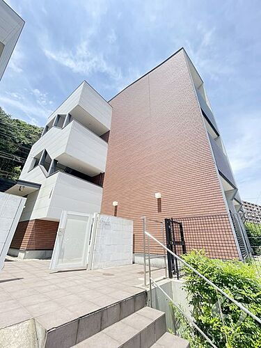 兵庫県神戸市須磨区須磨浦通６丁目 3階建 築12年11ヶ月