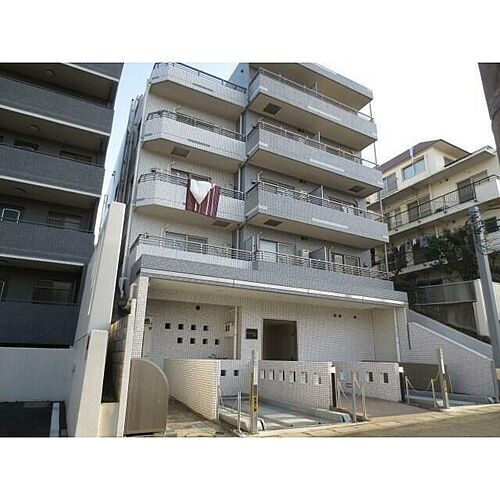 神奈川県川崎市宮前区有馬１丁目 地上4階地下1階建
