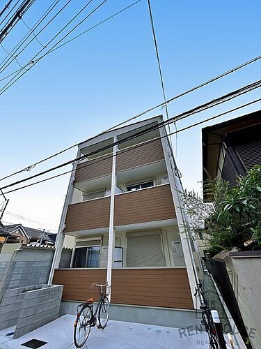 大阪府高石市高師浜２丁目  3階建