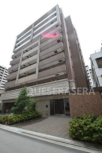 大阪府吹田市広芝町 10階建