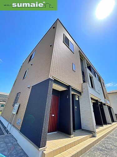 和歌山県和歌山市延時 築6年11ヶ月 3階建